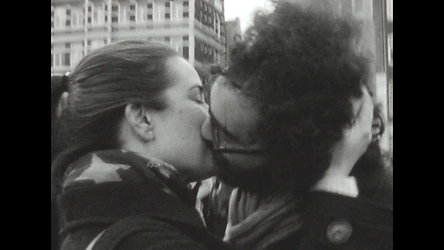 Image of session A short in Super 8<br> by/in Petit Comité
